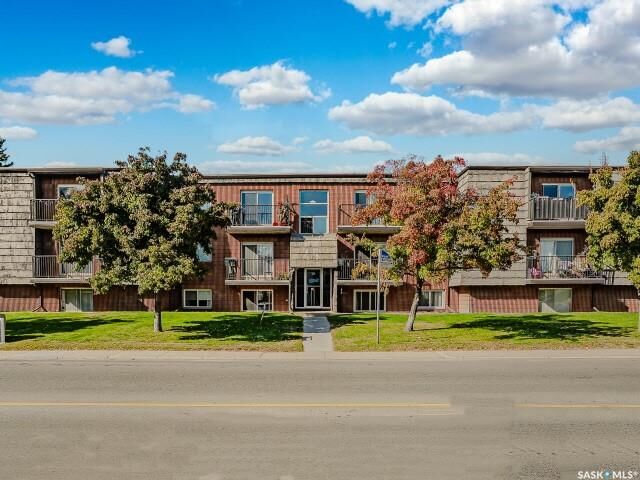 20 Assiniboine Street 11  Saskatoon SK S7K 1H2 photo