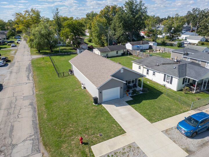 Property Photo: 1233 Main Street OH 43160