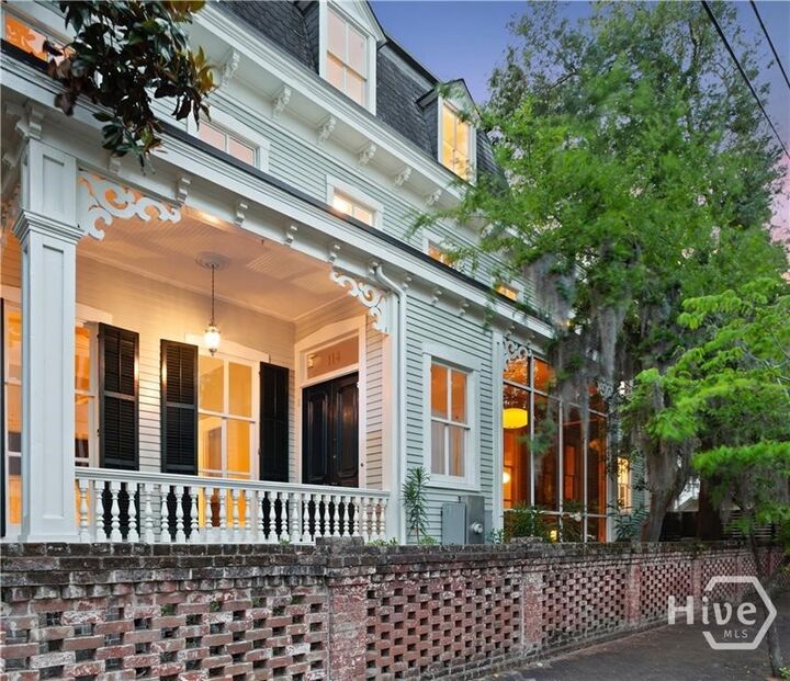 Property Photo: 114 W Bolton Street GA 31401