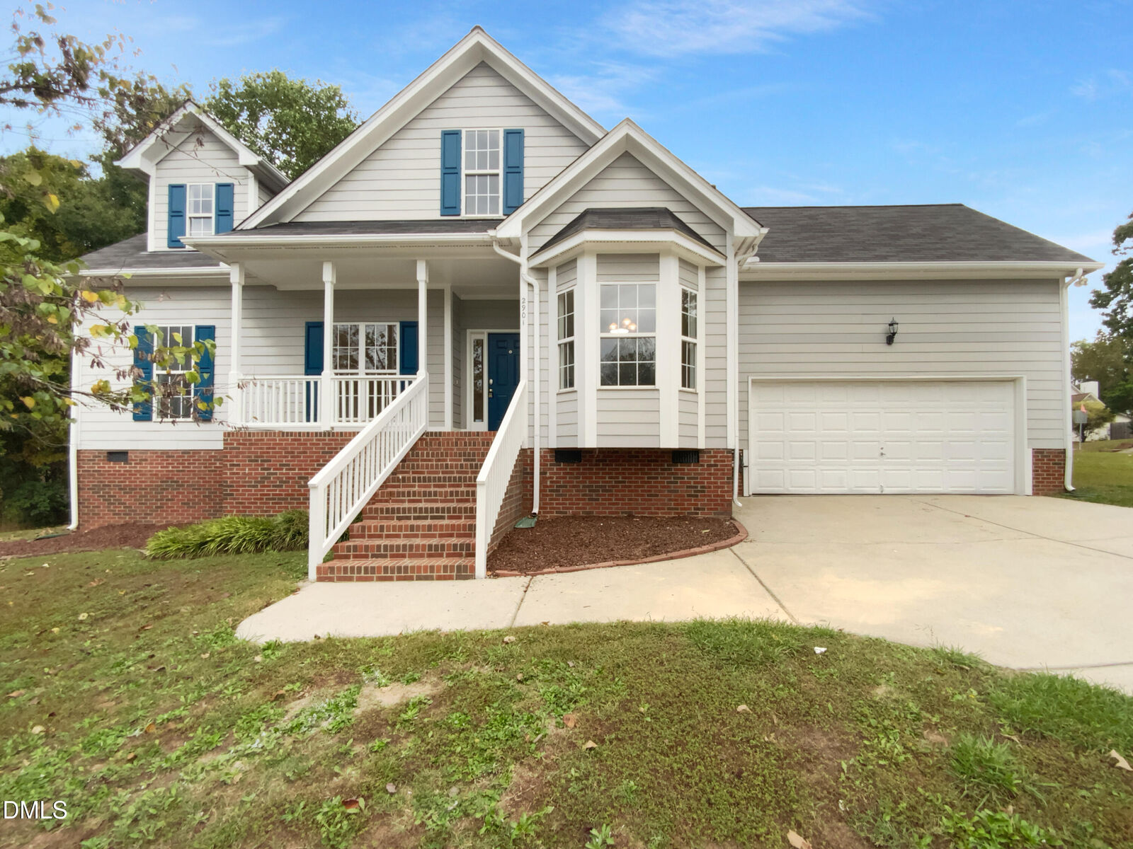 Property Photo:  2901 Piney Court  NC 27603 