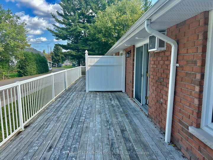 Property Photo:  494 Metcalf Street 3  ON K0K 3J0 