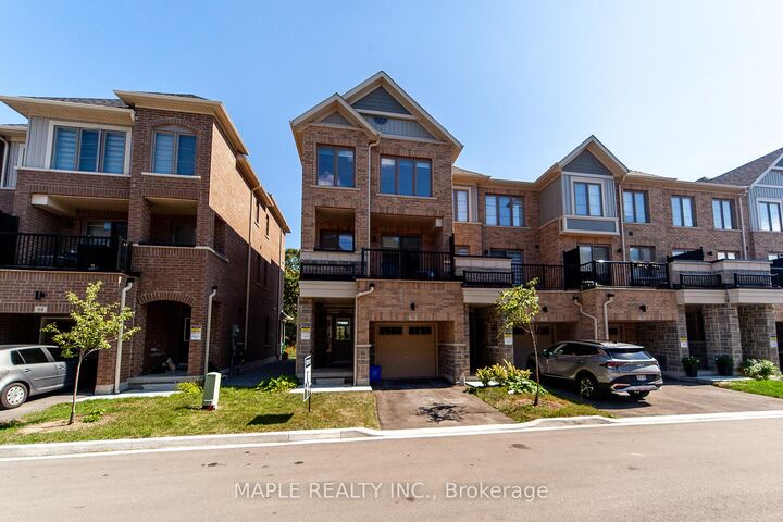 Photo de la propriété: 70 Waterside Way ON L1N 0N1