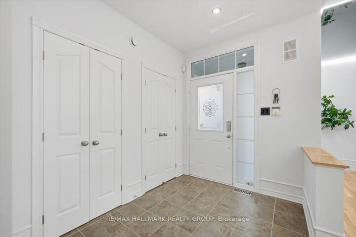 Photo de la propriété:  930 Scala Avenue  ON K4A 5E1 