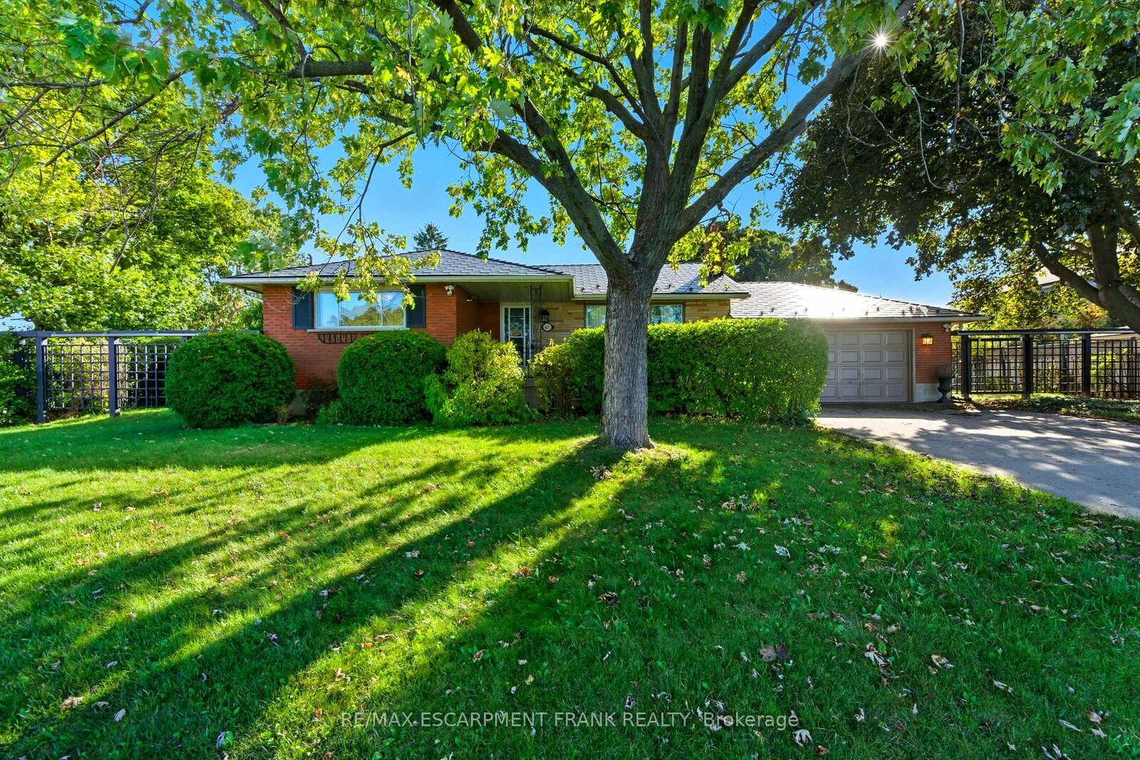 Photo de la propriété: 67 Lakeside Drive ON L3M 2L3