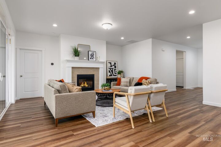 Property Photo: 8108 S Diamond River St ID 83642