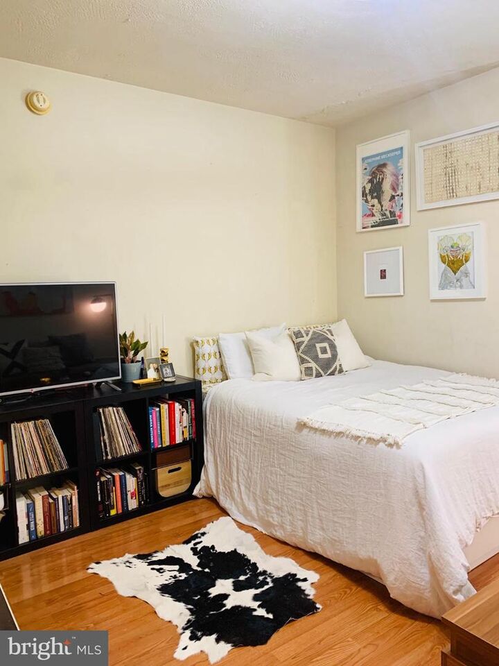 Property Photo: 1324 Locust Street 317 PA 19107