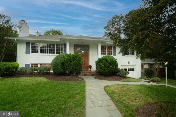 Property Photo:  1438 Colleen Lane  VA 22101 