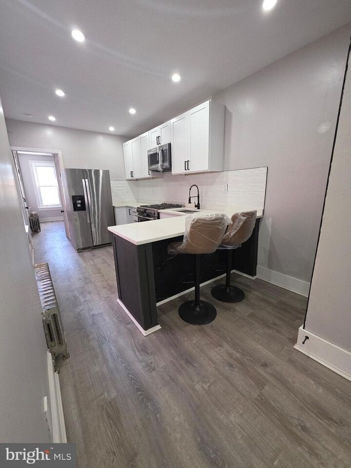 Property Photo: 306 S 10th Street PA 19602