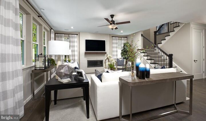 Property Photo: 2087 Springvale Drive VA 22712