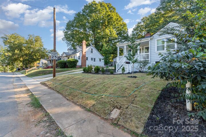 Property Photo: 3112 Rush Avenue NC 28208