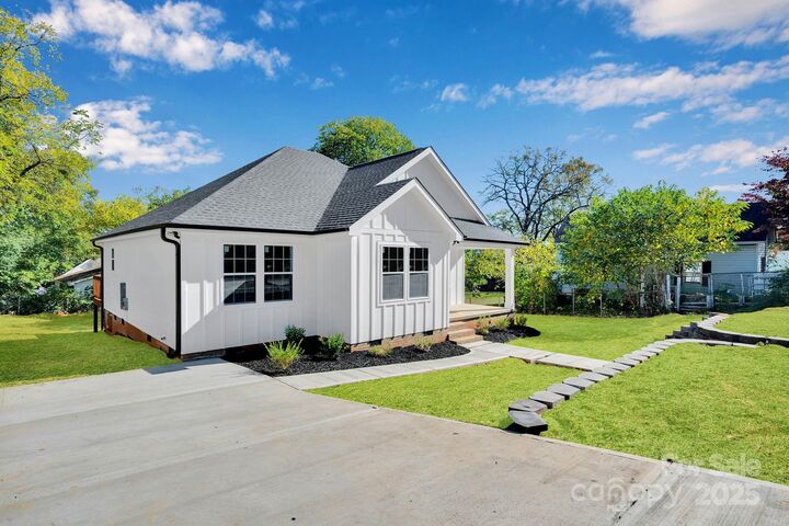 Property Photo:  808 3rd Street  NC 28086