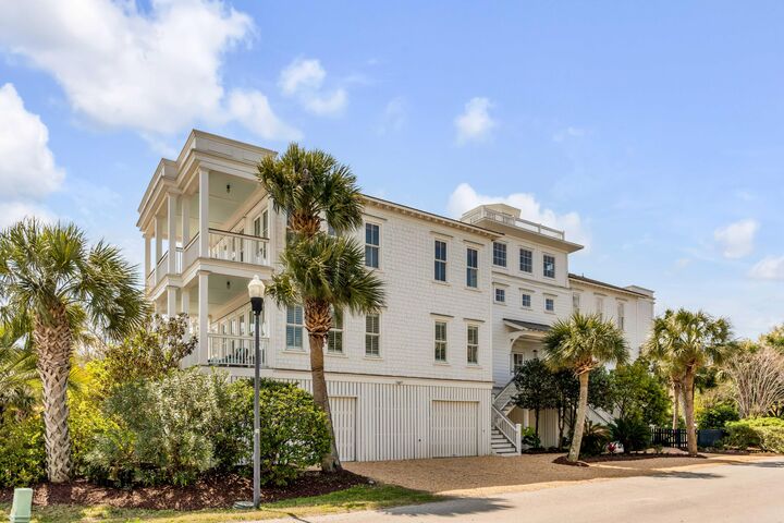 904 Middle Street  Sullivans Island SC 29482 photo