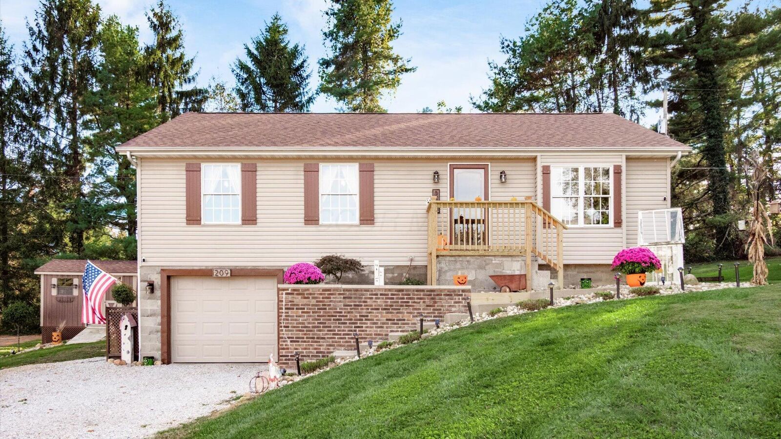 Property Photo: 209 Fancy Street OH 43783