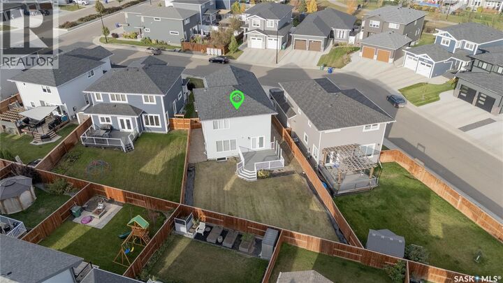 Property Photo: 522 Dubois Manor SK S7V 0R2