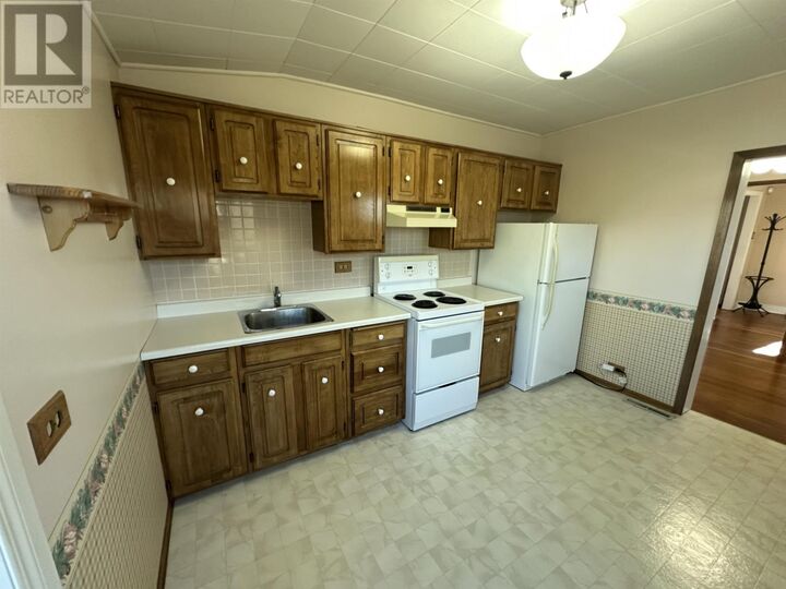 Property Photo: 400 Third St S ON P9N 1J1