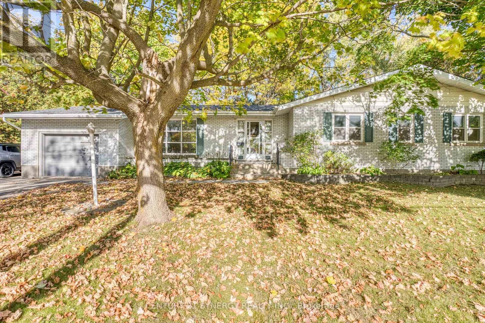 Photo de la propriété: 55 Drummond Street West ON K7H 2J9