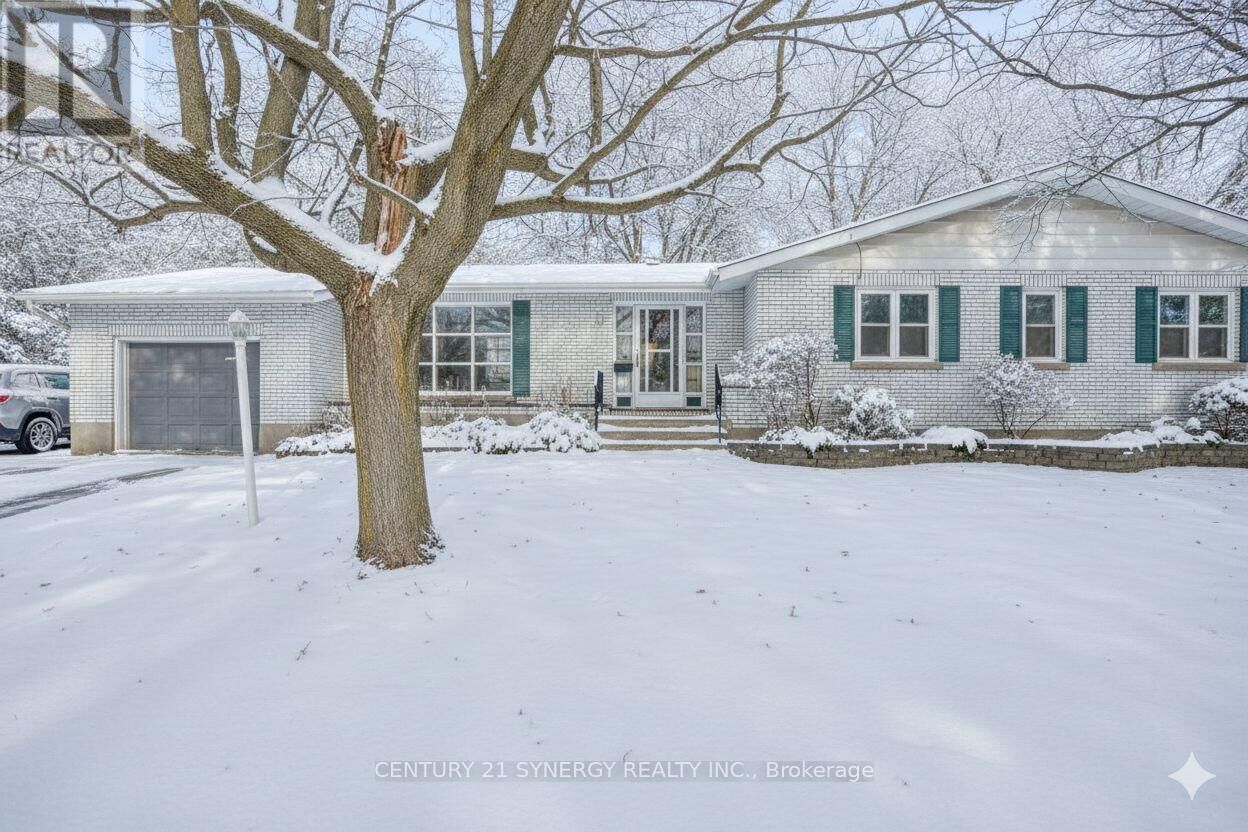 Property Photo: 55 Drummond Street West ON K7H 2J9