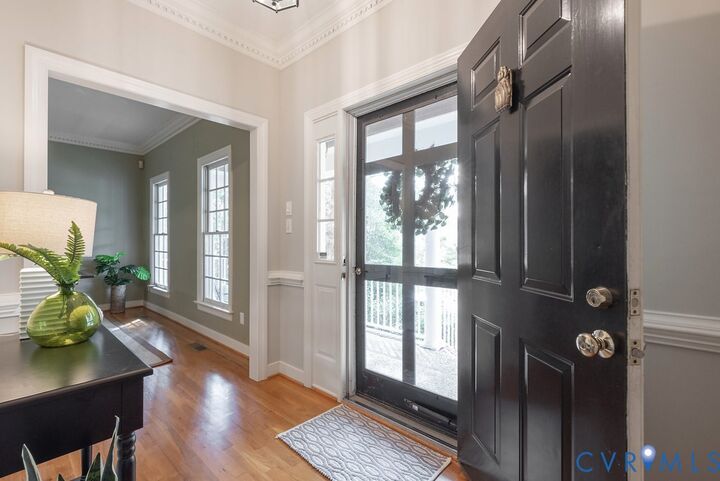Property Photo: 3800 Ivyglen Drive VA 23233