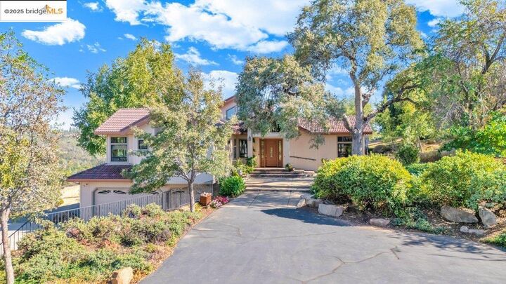 Property Photo: 13700 Clements Rd CA 95321