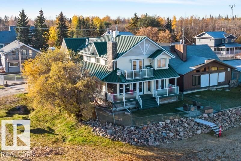 Property Photo: 5803 51 Avenue AB T0E 0A0