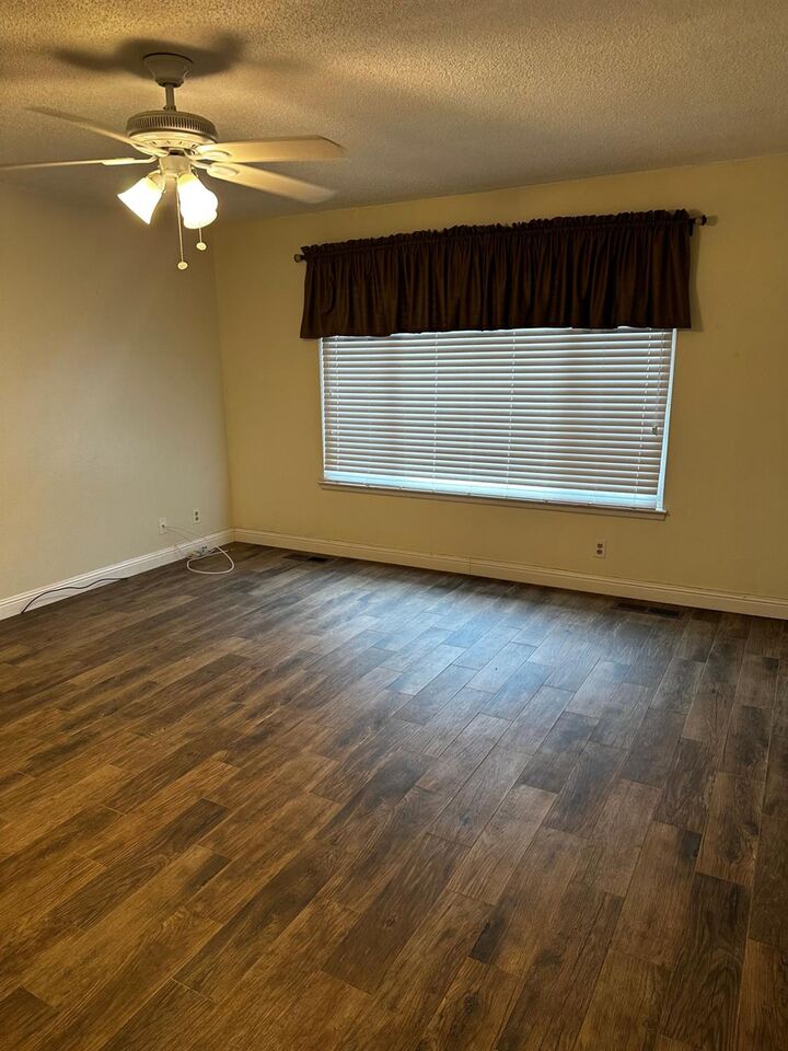 Property Photo:  745 E Tenaya Way  CA 93710 