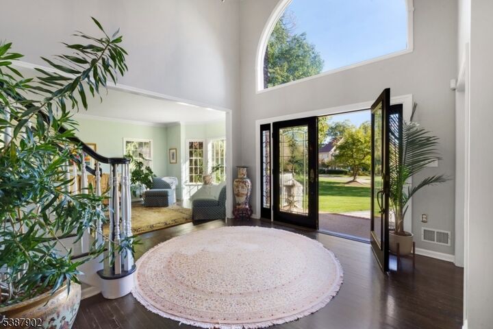 Property Photo:  7 Meyers Way  NJ 08807 