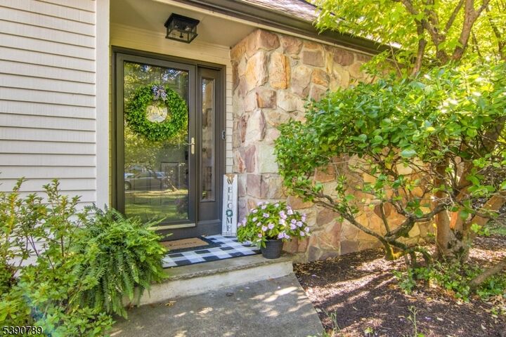 Property Photo: 20 Lenape Dr NJ 07068