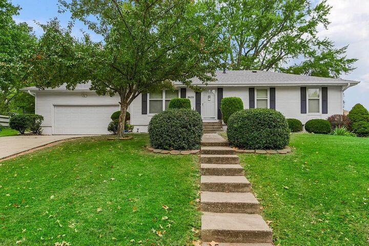 8620 Thorp Street  De Soto KS 66018 photo