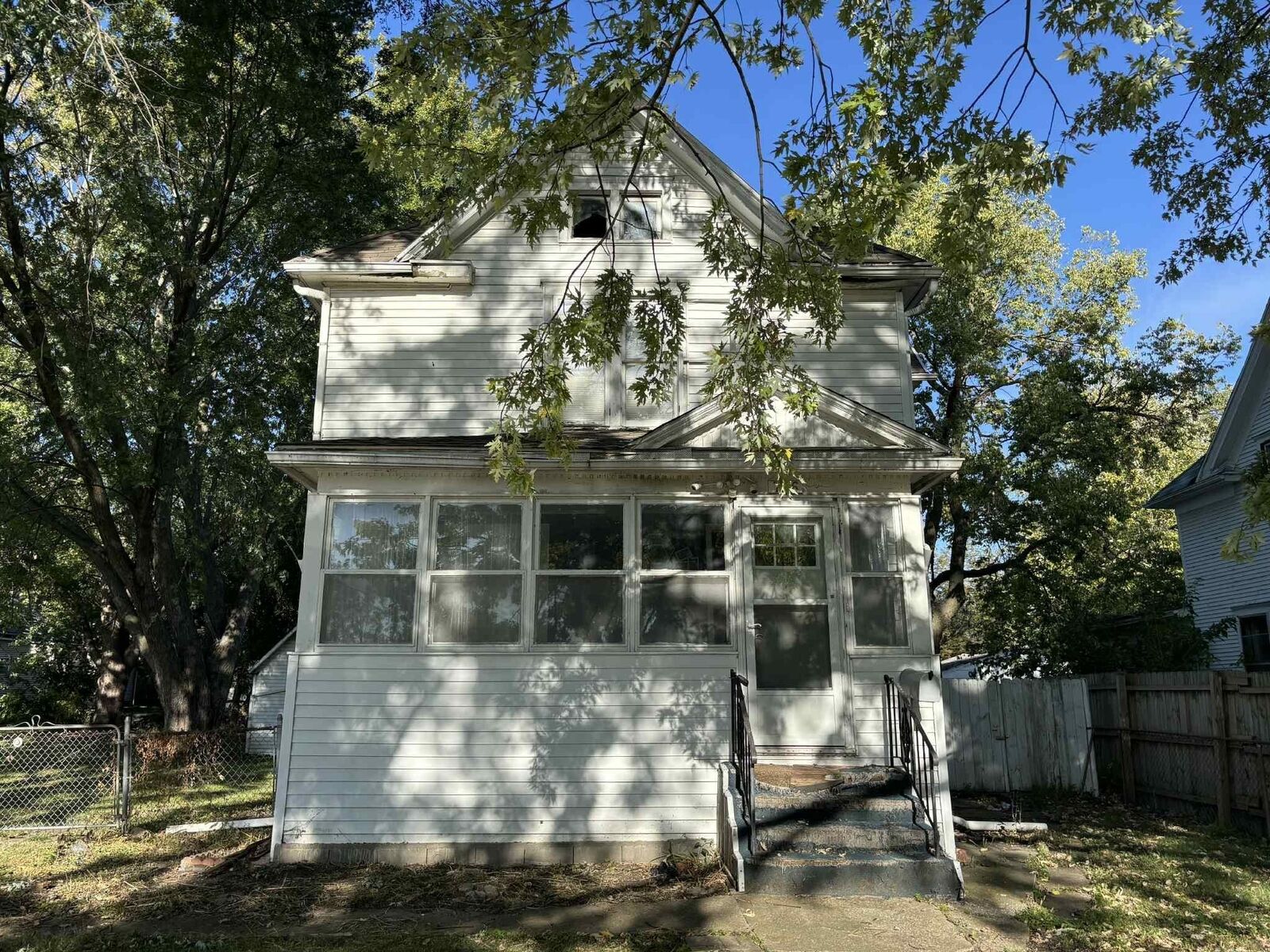 Property Photo: 726 W 2nd Street IA 50702
