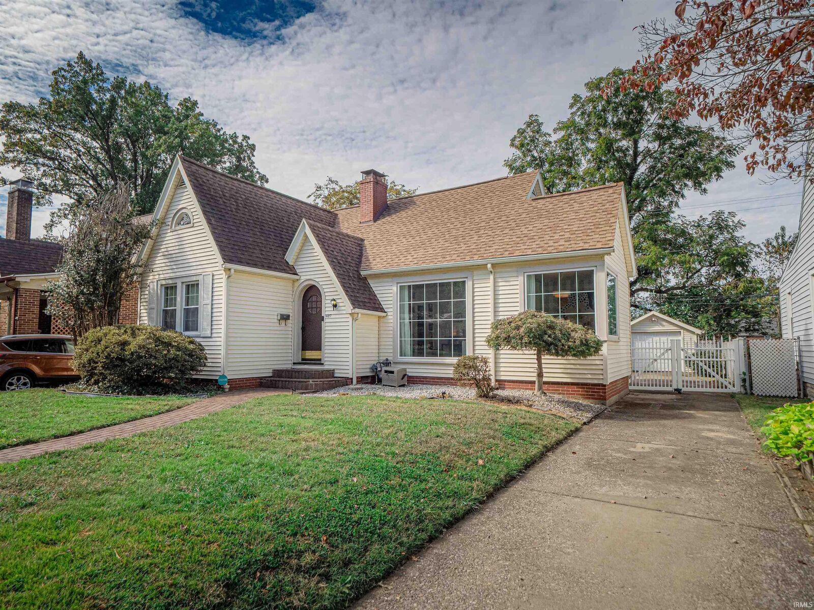 Property Photo: 427 S Spring Street IN 47714