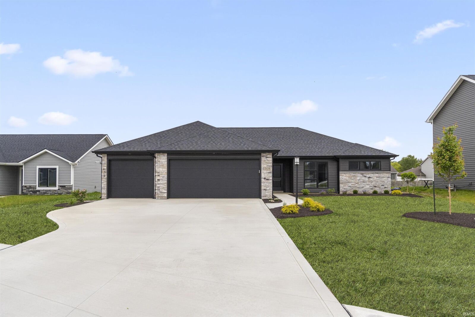 Property Photo: 1308 Marsh Deer Run IN 46748