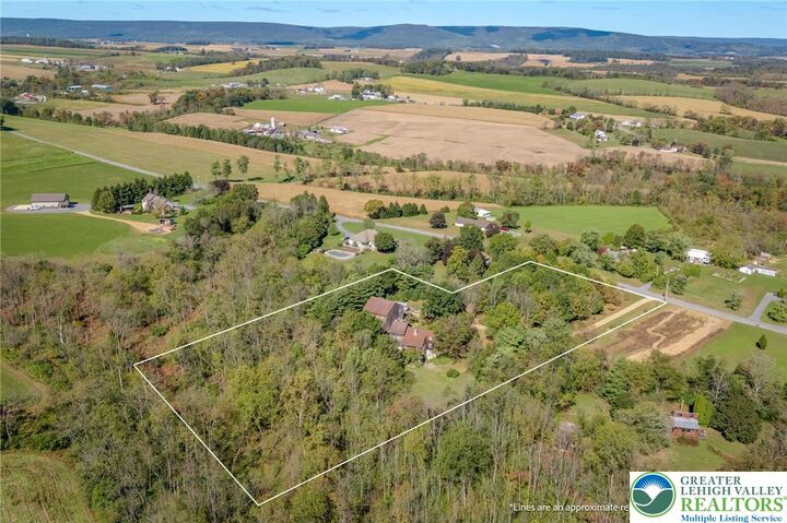 32 Farview Road  Perry Twp PA 19526 photo