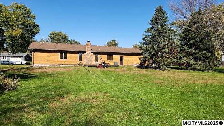 Property Photo: 61 N Yorktown Pike IA 50401