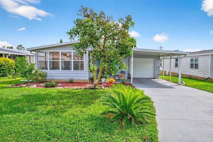 Property Photo: 710 Carriage Lane FL 34748