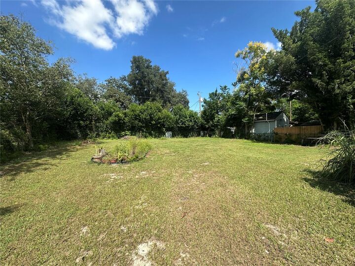 Property Photo:  541 E 3rd Street  FL 32766 