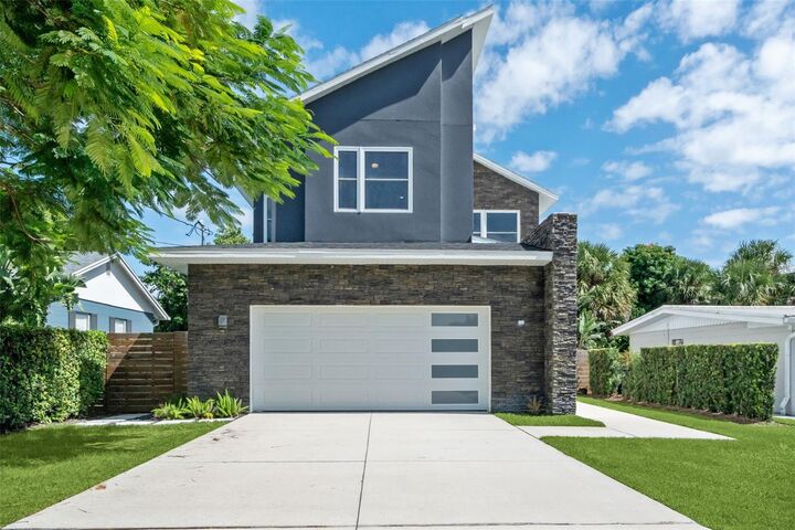 Property Photo:  668 Overspin Drive  FL 32789 