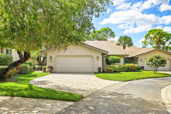 Property Photo: 5656 Pipers Waite 34 FL 34235