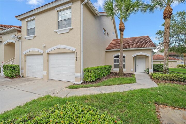 Property Photo:  7123 Cedar Hollow Circle  FL 34203 
