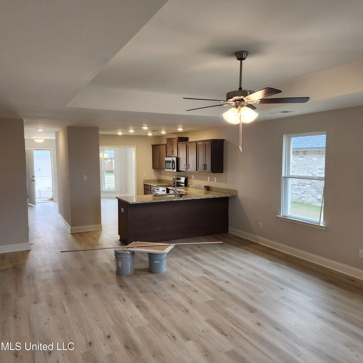 Property Photo:  7851 Gardendale Drive  MS 38654 