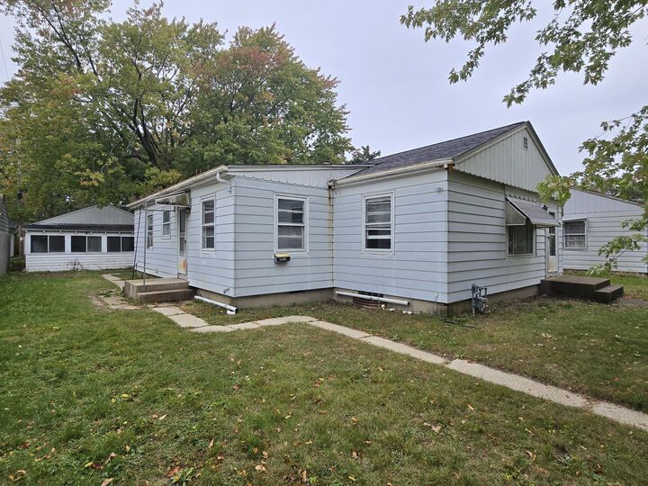 4459 S New York Ave  Saint Francis WI 53235 photo