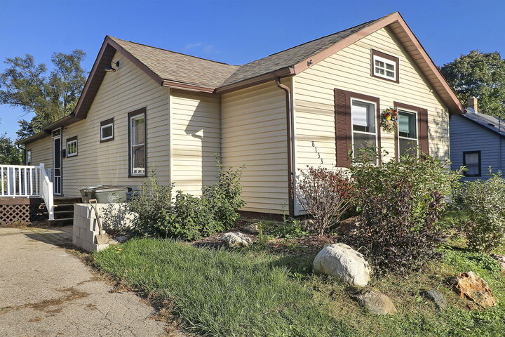 Property Photo: 8133 Antioch Rd WI 53168