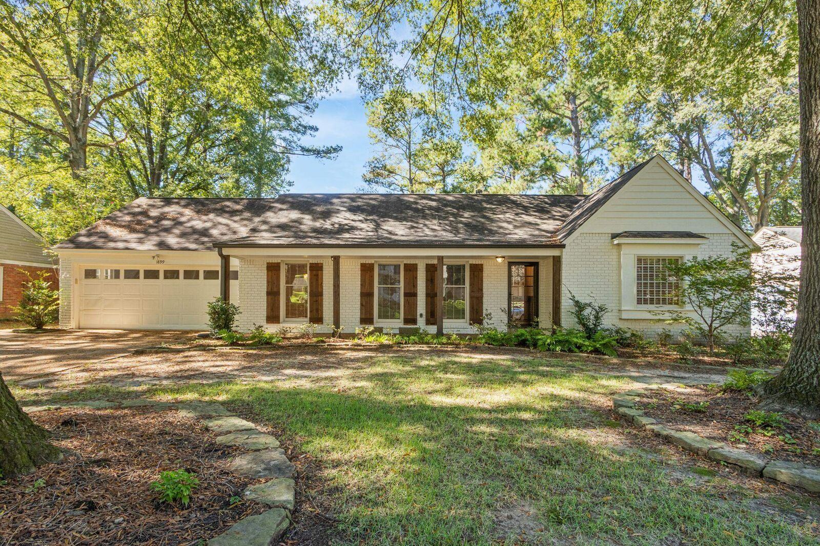 Property Photo:  1899 River Valley Dr  TN 38138 