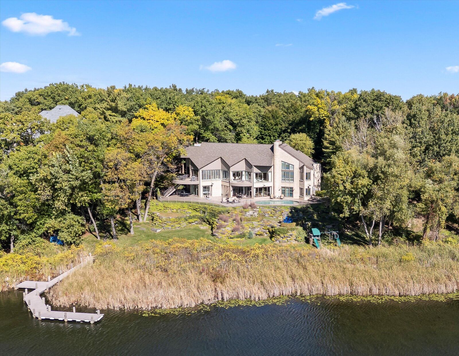 Property Photo: 1735 Heron Ridge Drive MI 48302