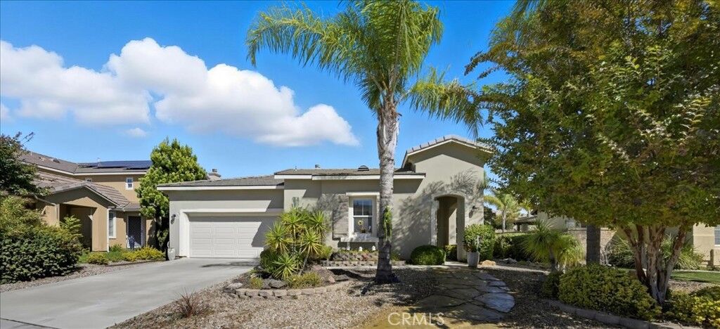 Property Photo:  43912 Country Ridge Court  CA 92592 
