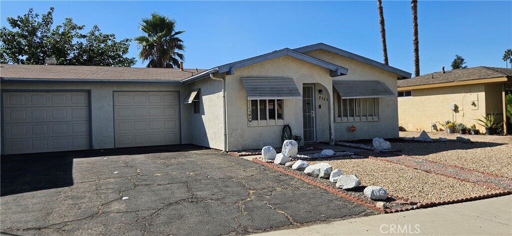 Property Photo: 2363 W Oakland Avenue CA 92545