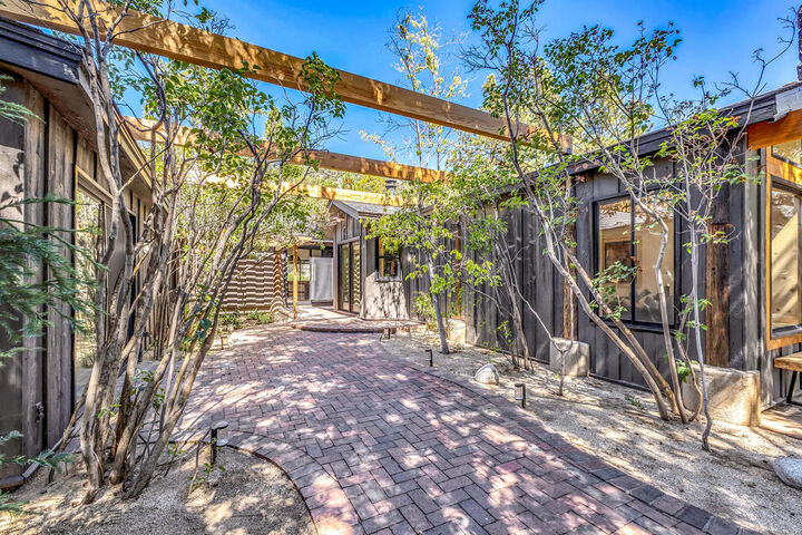 Property Photo:  54655 Falling Leaf Road  CA 92549
