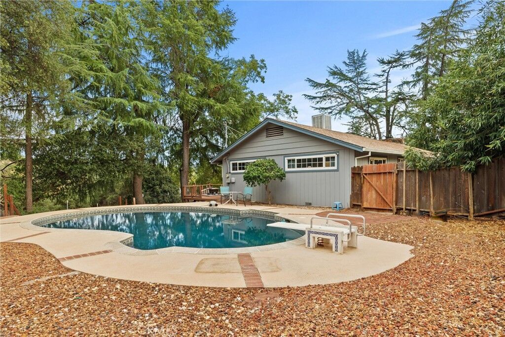 Property Photo: 145 La Mirada Avenue CA 95966