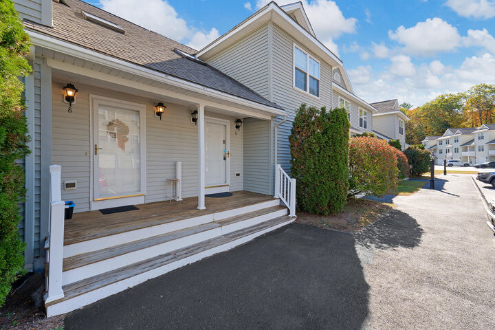 Property Photo: 10 Ledges Court 10 ME 04240