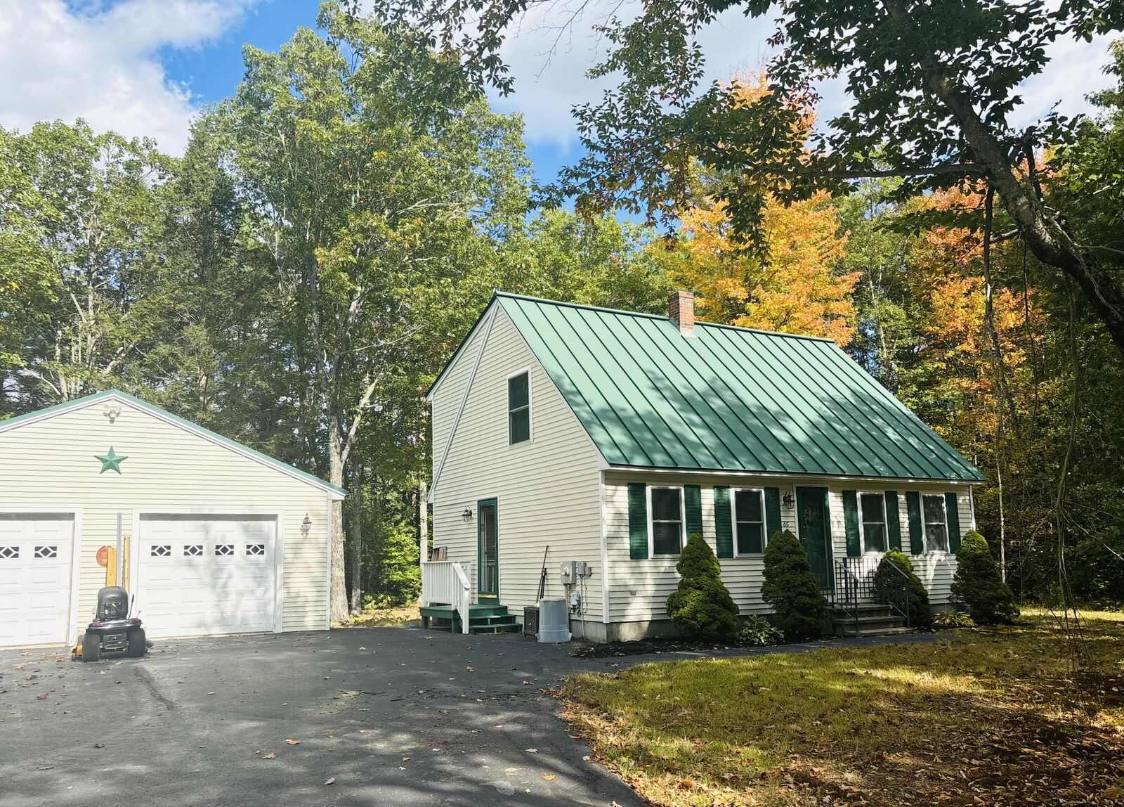 Property Photo: 86 Brookwood Drive ME 04038