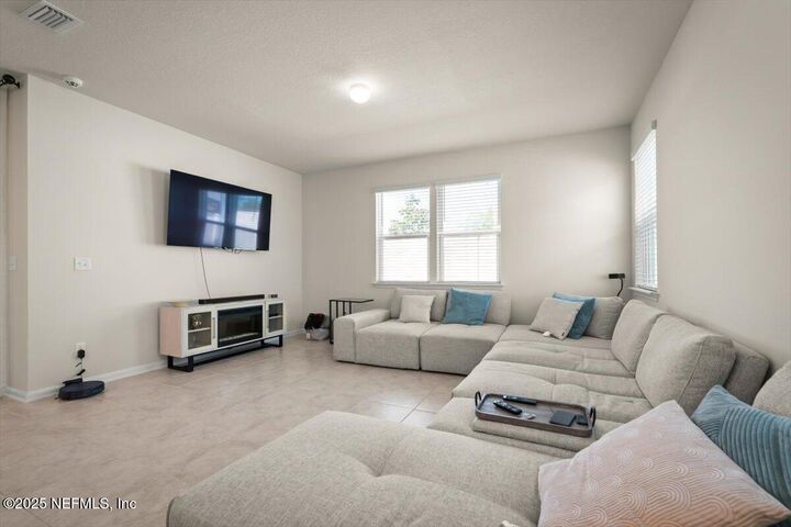 Property Photo: 7194 Red Timber Road FL 32244